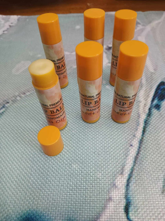 Natural lip balm